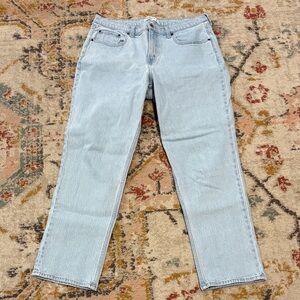 Abercrombie Curve Love 90s Mid Rise Straight Jeans
